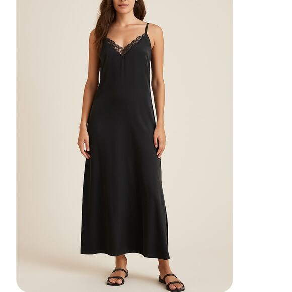 American Eagle Maddie & Kenzie Ziegler Black Slip Dress Lace Side Slit Medium - Picture 1 of 12